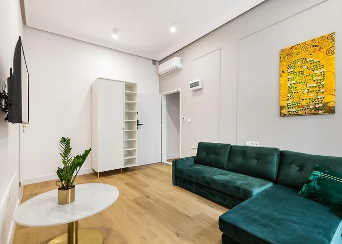 Oro Apartments